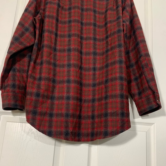 Pendleton Lodge 100% Virgin Wool Plaid Long Sleeve Button Down Size Medium - Picture 6 of 10